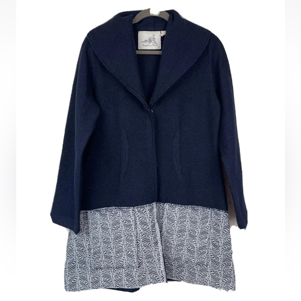 Anthropologie Angel of the North Woman M Soft Lightweight Wool Coat Navy Blue